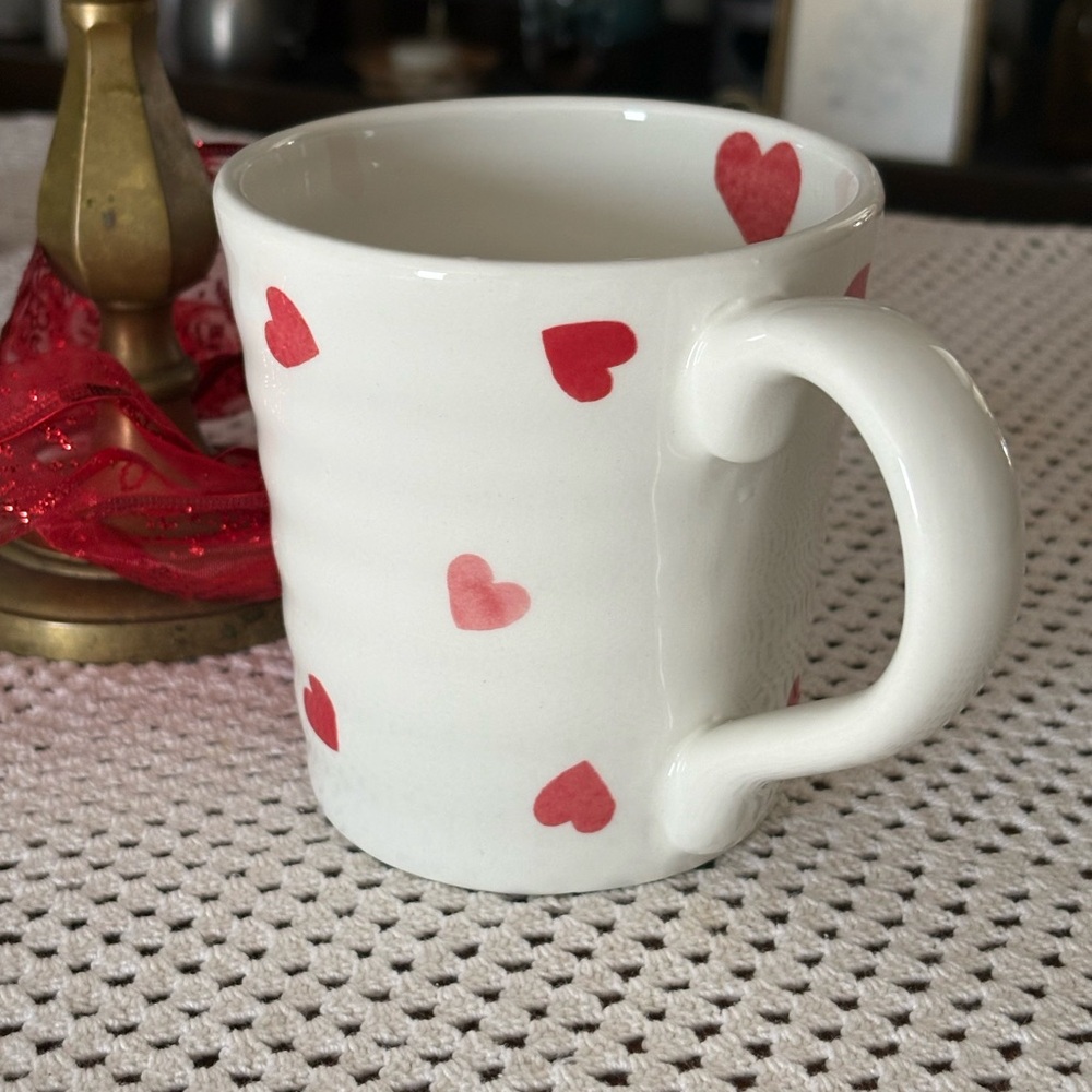 Heart Patterned White Mug